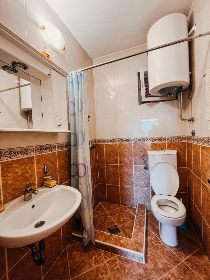 Vladivostok Apartments Tivat Exterior photo