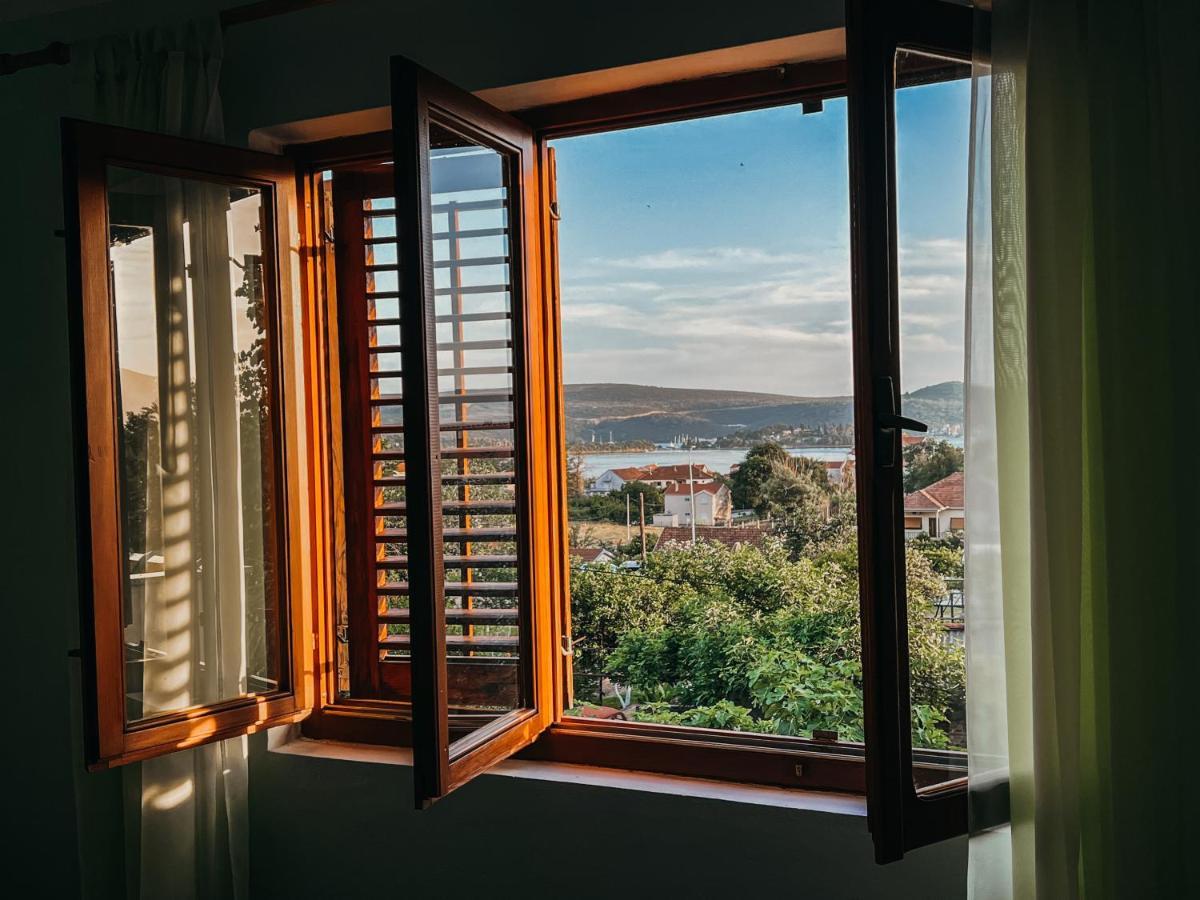 Vladivostok Apartments Tivat Exterior photo