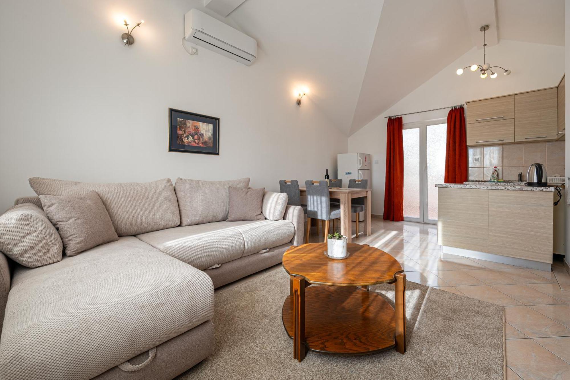 Vladivostok Apartments Tivat Exterior photo