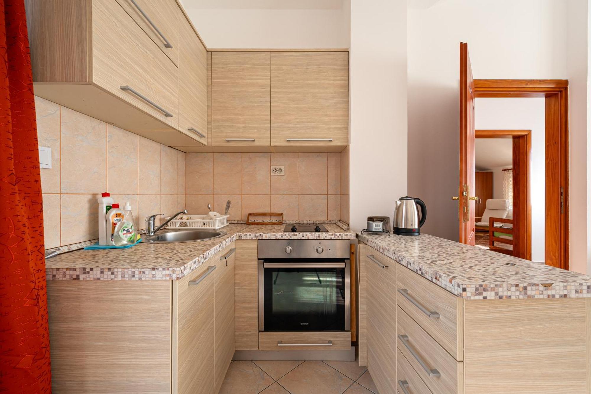 Vladivostok Apartments Tivat Exterior photo
